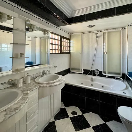 Duplex De Lujo En La Playa De Levante Μπένιντορμ